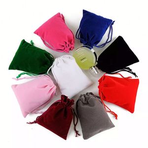 Pochette en velours à cordon coulissant pour écouteurs, avec logo personnalisé, durable, réutilisable, idéale pour cadeaux de fête, pochette cosmétique ou sachet de parfum - Product Image 1
