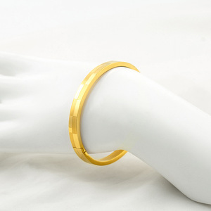 Yunnique – Bracelet en acier titane plaqué or, motif géométrique, bijoux à la mode pour femmes, été 2022 - Product Image 2