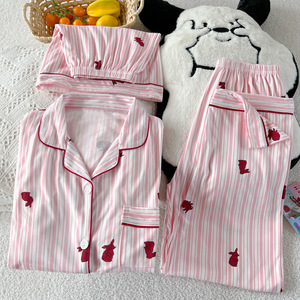 ชุดนอนกระต่ายการ์ตูนสไตล์เกาหลีแบบสามชิ้นสำหรับผู้หญิง ชุดฤดูร้อนแขนสั้นบางเบา เอวยางยืด ภาพถ่ายสินค้าจริง - Product Image 3