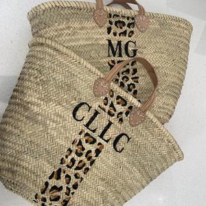Panier en paille fait main, style simple et nouveau, été 2024, pour la plage, le bureau et le marché, avec détails en cuir, pour usage quotidien - Product Image 1