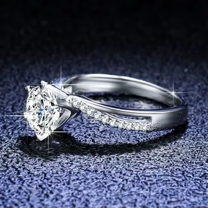 उच्च गुणवत्ता शादी की अंगूठी 925 स्टर्लिंग चांदी दौर शानदार कट 1ct डे वीवीएस Moissanite सगाई के छल्ले