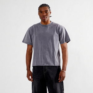 T-shirt en maille gris délavé à l'acide à manches courtes avec logo imprimé numériquement, coupe droite style Hip Hop, 100% coton, ourlet col roulé - Product Image 1