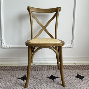 <span class=keywords><strong>Sedie</strong></span> <span class=keywords><strong>da</strong></span> Pranzo Impilabili <span class=keywords><strong>in</strong></span> <span class=keywords><strong>Legno</strong></span> Massello con Schienale Incrociato e Rattan per Hotel, Banchetti, Ristoranti, Matrimoni all'Aperto e Sale Feste - Product Image 4