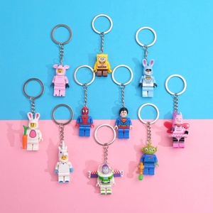 Coolter Couple Cartables avec Minifigus Blocs de Construction Pendentifs Toy Story Porte-clés Accessoires - Product Image 1