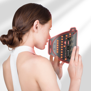 Maschera per Terapia a Luce Rossa Magique Power in Silicone 415nm 630nm 850nm Maschera di Bellezza a Infrarossi Attrezzatura per Salone - Product Image 6