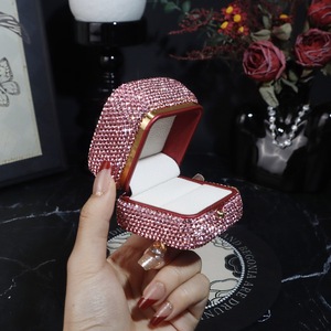 Caja de Joyería de Terciopelo de Alta Gama, Caja para Anillo de Compromiso, Venta al por Mayor de Cajas de Joyería Personalizadas con Diamantes Incrustados - Product Image 2