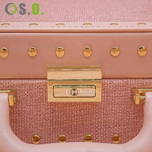 Boîte de rangement portable en cuir PU pour bijoux, personnalisable, simple et de haute qualité, pour boucles d'oreilles, colliers et bagues - Product Image 1