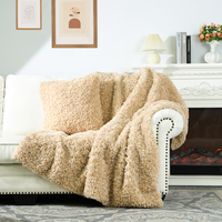 Couverture en fausse fourrure pelucheuse extra douce décorative, couverture en polaire moelleuse et confortable pour canapé, canapé et chambre à coucher, prix de gros