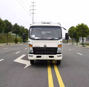 Le camion frigorifique Sinotruk 4x2 est adapté au <span class=keywords><strong>transport</strong></span> en chaîne du froid <span class=keywords><strong>d</strong></span>'aliments congelés, de fruits et de produits pharmaceutiques. - Product Image 2