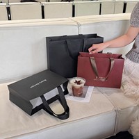 Sac de shopping en papier de luxe avec logo personnalisé, poignées en ruban, emballage cadeau haut de gamme pour vêtements, cosmétiques, bijoux, vente en gros