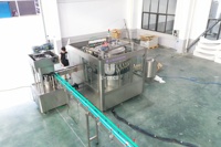 Machine de remplissage de boissons alcoolisées de haute précision avec scellage efficace pour bière, vin en conserve et cocktails RTD