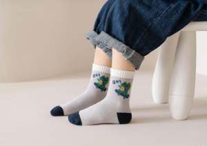 Venta al por mayor de moda de punto calcetines de equipo temporada héroe impreso calcetines para niños 1-12 años Cool Dragon dibujos animados diseño transpirable primavera - Product Image 6
