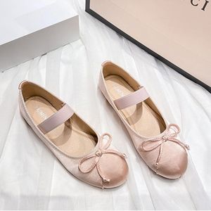 Chaussures de ballet Mary Jane pour femmes, souples, plates, en satin de soie, mocassins souples pour filles, chaussures après-soirée pour femmes, grandes tailles - Product Image 2