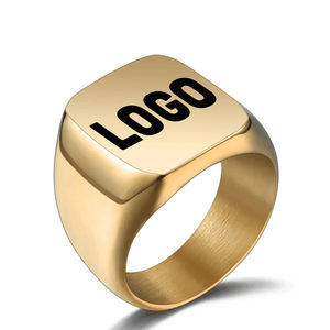 Bijoux de fête hip hop vente en gros de chevalière en acier inoxydable pour homme plaqué or 18 carats - Product Image 1