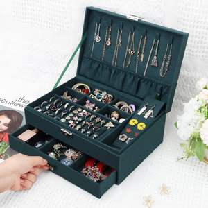 Стильный двухслойный органайзер для хранения украшений из зеленого, розового и черного вельвета с тиснением, для путешествий, ко Дню святого Валентина, современный, из ПУ, прямоугольный, для колец - Product Image 4