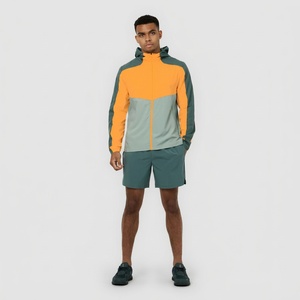 Conjunto de Pantalones Cortos Impermeables y Cortavientos con Bloques de Color, Chaqueta con Capucha Ligera de Secado Rápido para Deportes al Aire Libre, Conjunto de Pantalones Cortos de Nailon - Product Image 1
