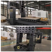 Centre d'usinage CNC à double colonne 3 axes pour métaux GMC2513 avec système Fanuc et changeur d'outils OKADA