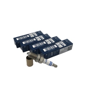Pièces et <span class=keywords><strong>accessoires</strong></span> automobiles 0242235797 <span class=keywords><strong>BOSCH</strong></span> Nickel FR7DE2 Bougie d'allumage OE 101905610A pour CHANGAN CS75/LUXGEN S5 U6 U7/VW BORA JETTA - Product Image 1