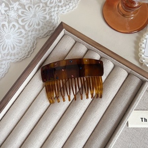 Peigne en résine vintage à imprimé léopard, style élégant, fait main, orné de strass, mini et compact, inspiré du design japonais et coréen - Product Image 4