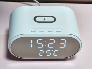 Best Gift Wireless Phone Charger With Alarm Clock Multi-function 15W Wireless Charger Desk Charger for All Smart Phones - Product Image 4