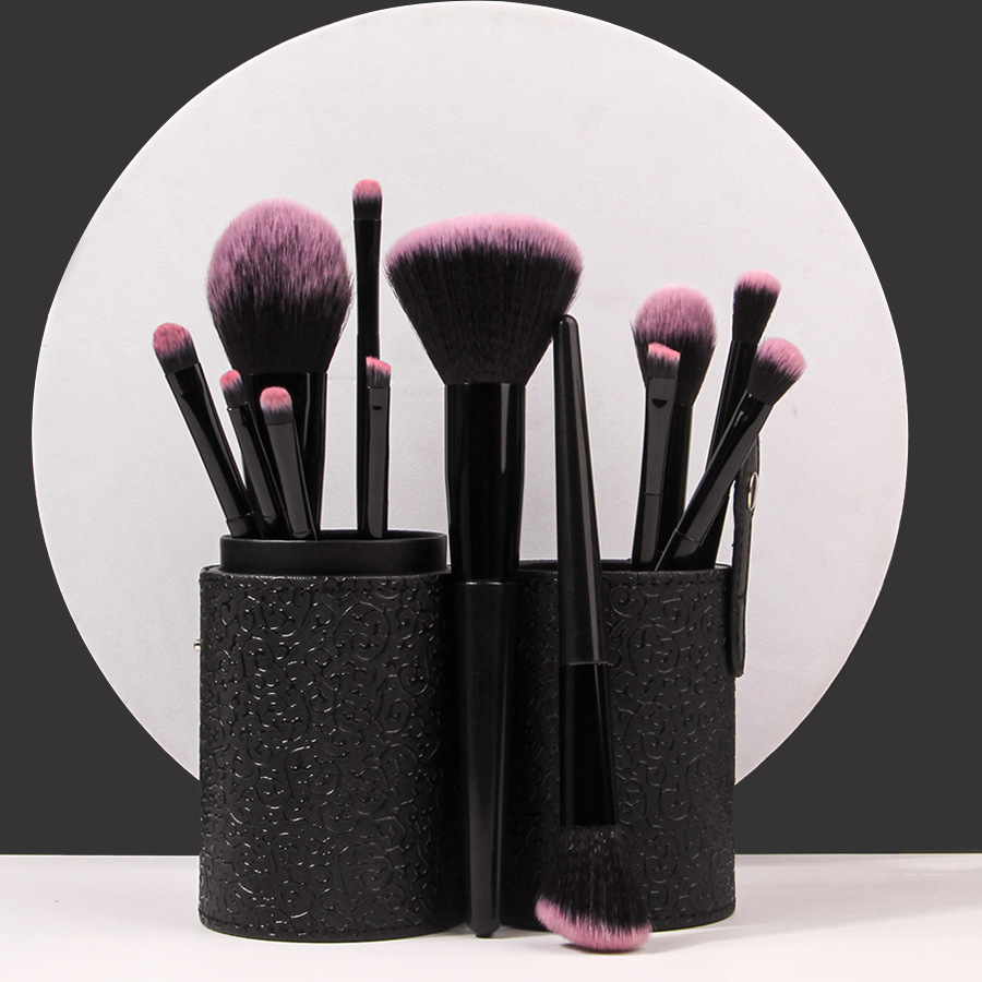 set of 12 brushes + black dragon claw pattern barrel