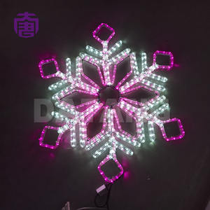 Guirnalda de Luces LED Personalizada IP65 con Diseño de Copos de Nieve, Decoración para Interiores/Exteriores, Aplicaciones de Iluminación para Navidad, Diwali y Fiestas, Certificación CE y RoHS - Product Image 4