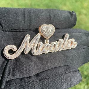 Liontin huruf Moissanite kustom perak 925 dengan jaminan hati Iced Out VVS berlian gaya Hip Hop hadiah ulang tahun sempurna untuk wanita - Product Image 2