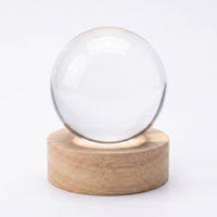 Esfera de Cristal K9 Transparente Sólida de 60 mm y 80 mm para Máquinas de Grabado Láser y UV XTool con Base de Madera y Soporte LED