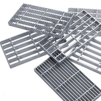 Caillebotis galvanisé à chaud Acier inoxydable Caillebotis en acier Poids Caillebotis en acier Matériaux de construction Plafond Échelles en fer