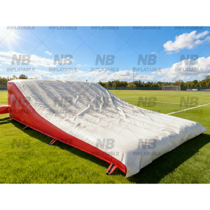 Airbag inflable para aterrizaje en parques de espectáculos de bicicletas, BMX, FMX, MTB y saltos - Product Image 1