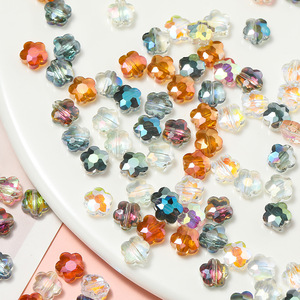 Perles de verre facettées en forme de fleur, petites perles pour loisirs créatifs, haute transparence, exclusivité transfrontalière - Product Image 2