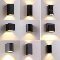 Meilleure Vente Applique Murale LED Extérieure Carrée en Aluminium 5W Noire Étanche IP65 pour Maison, Hôtel, Couloir, Jardin, Décoration 3000K AC85-265V