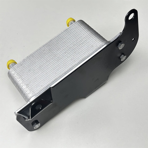 Nouveau refroidisseur d'huile hydraulique RE201108 68004317AA pour J D 7710 7810 315SJ 310J 310SJ 410J - Product Image 6