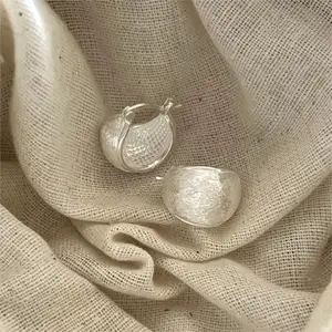 Silverbene moda donna dolce oro spazzolato rotonda con fibbia per donna ampio cerchio rotondo 925 argento Sterling orecchini a cerchio