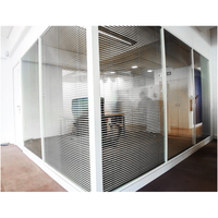 Graki - Panel Divisor de Oficina Moderno de Aluminio, 90 mm de Grosor, Absorción de Sonido de 45 dB, Separador de Habitaciones Modular para Espacios Profesionales y Escolares