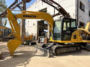 Excavateurs d'occasion japonais Komatsu bétonnières PC70 <span class=keywords><strong>mini</strong></span> <span class=keywords><strong>pelle</strong></span> rétrocaveuse hydraulique sur chenilles 7 tonnes pompes à vendre - Product Image 2