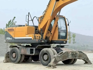 Excavatrice sur pneus Hyundai 210W-9 150-7 150 d'occasion à vendre, importée, originale/de construction, Hyundai 210W-9 150-7 150 d'occasion - Product Image 5