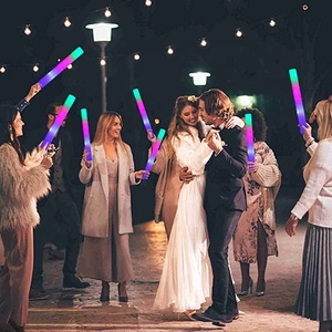 Bán Buôn Tùy Chỉnh 3 Chế Độ Thay Đổi Màu Sắc Đảng Multicolor LED Foam Glow Stick - Product Image 3