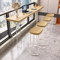 Table et chaises de bar étroites en bois massif à pieds hauts pour bar à domicile, café, balcon, fenêtre, mur et longue table de bar