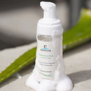 Limpiador Facial Espumoso para Piel Sensible, Sin Perfume, Sin Aceite, Sin Jabón, con Aloe Vera para Limpiar la Suciedad y el Maquillaje - Product Image 1