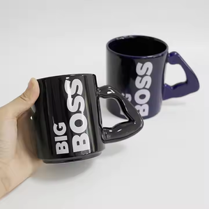 Creative Big <span class=keywords><strong>Boss</strong></span> Arm Tazas publicitarias de Cerámica Negro Blanco Café Té Agua Personalizar Taza impresa para regalos - Product Image 2