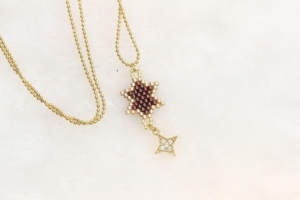 Collana con Ciondolo a Stella Esagonale e Diamante a Quattro Punte, Stile Classico alla Moda, Tessuta a Mano con Miyuki, Personalizzabile, Vendita all'Ingrosso - Product Image 4