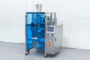 Machine d'emballage <span class=keywords><strong>de</strong></span> fruits secs <span class=keywords><strong>de</strong></span> baies congelées <span class=keywords><strong>de</strong></span> cerise verticale entièrement automatique avancée pour moteur <span class=keywords><strong>de</strong></span> noyau d'emballage <span class=keywords><strong>de</strong></span> Film <span class=keywords><strong>de</strong></span> <span class=keywords><strong>sac</strong></span> <span class=keywords><strong>de</strong></span> poche - Product Image 2