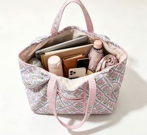Sac fourre-tout matelassé en toile à motif floral vintage, grande capacité, imprimé vert, pour la plage et les voyages, avec logo personnalisé - Product Image 2