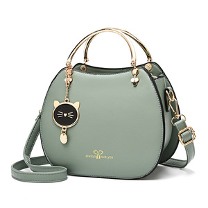 Productos para Dropshipping 2026 |   Bolso Bandolera Modelo 14065 con Colgante de Gato para Mujer, Bolso de Mano Diario de Cuero PU con Asa Individual - Product Image 1
