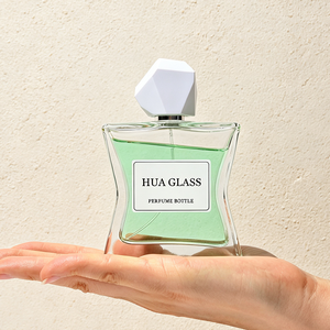 Nouvelle conception <span class=keywords><strong>de</strong></span> flacon <span class=keywords><strong>de</strong></span> <span class=keywords><strong>parfum</strong></span> vide irrégulier et plat, transparent, 15 ml, 50 ml, 100 ml, personnalisé, artistique, avec couvercle en verre doré, argenté ou blanc - Product Image 1
