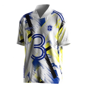 Maillot de football performant avec maille respirante à séchage rapide, col pliable et style flexible pour les séances d'entraînement et les sorties décontractées - Product Image 1