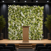 Ivoorwitte saliegroene kunstbloemenwand van zijden rozen, pioenrozen en hortensia's voor bruiloftachtergrond en fotobooth achtergrond