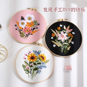 Juego de materiales de <span class=keywords><strong>bordado</strong></span> DIY de 20cm, <span class=keywords><strong>kit</strong></span> de <span class=keywords><strong>bordado</strong></span> floral colorido con diseño de <span class=keywords><strong>flores</strong></span>, ramo atemporal para decoración del hogar - Product Image 3