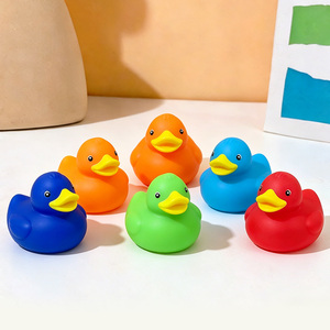 <span class=keywords><strong>เป็ด</strong></span>ยางบีบมีเสียงหลากสี ยี่ห้อ Yinuo เป็นมิตรกับสิ่งแวดล้อม (5 ซม.) - <span class=keywords><strong>เป็ด</strong></span>พีวีซีขนาดเล็ก<span class=keywords><strong>ขาย</strong></span>ดี - Product Image 3